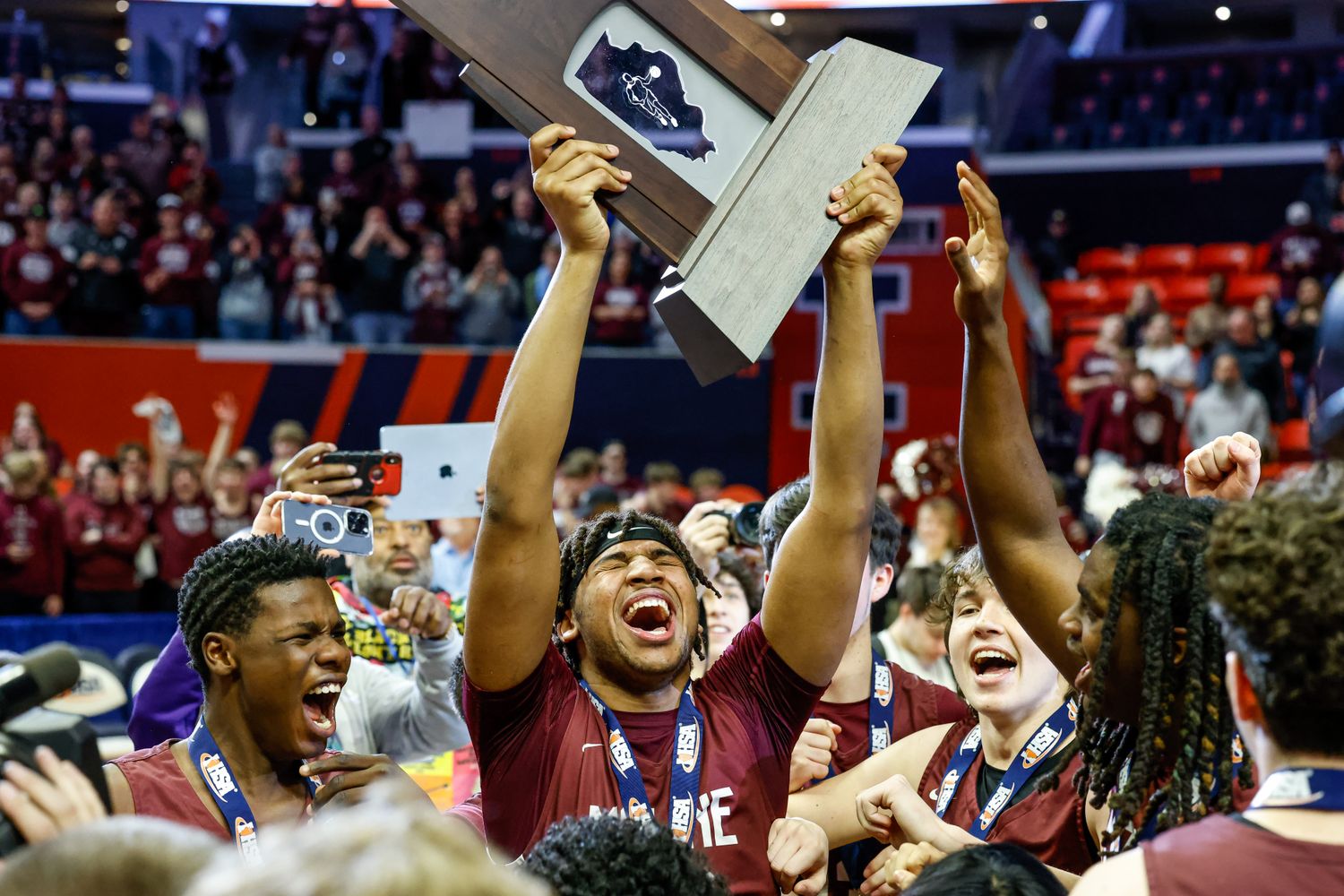 Moline boys basketball wins Illinois Class 4A championship 3-11-23 Nate Latsch